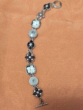 Vintage Napier Silver Floral-Link Bracelet with Black & White Accents